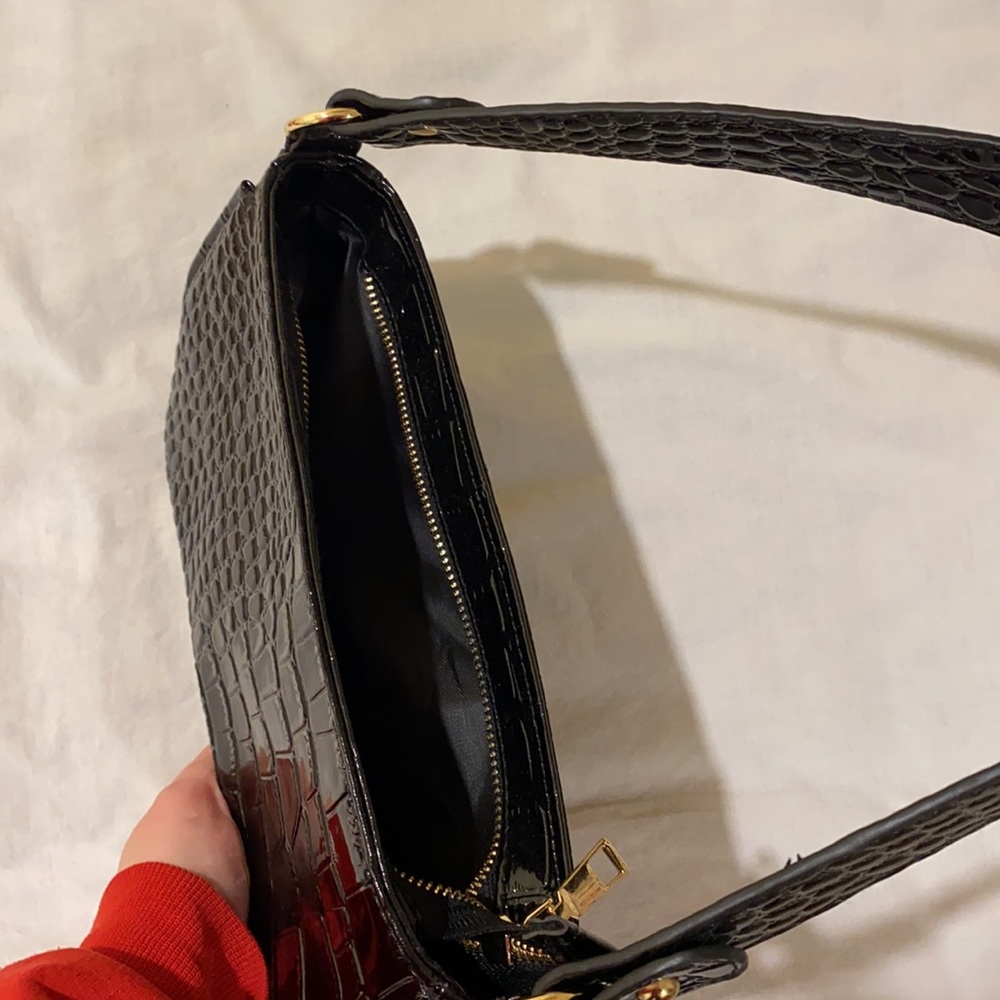 Purse - Picture 2 of 2